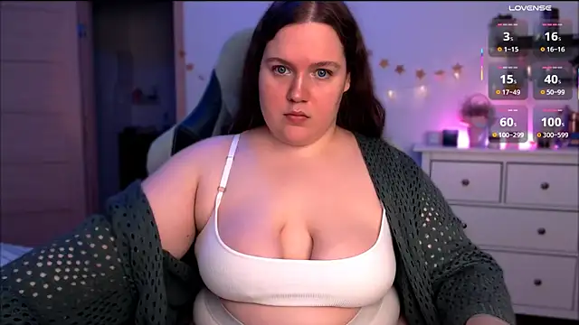 Snapshot of SummerTina chatting on 02/19/25, 03:49 SummerTina online show from 02/19/25, 03:49