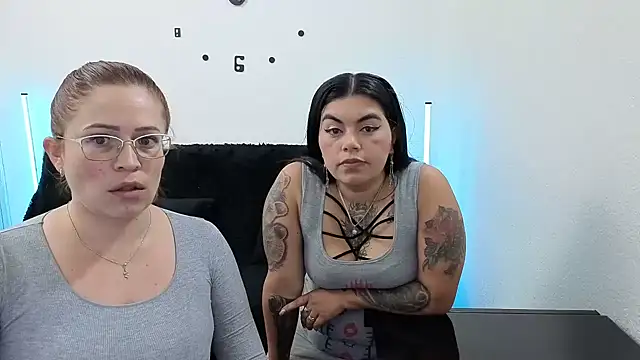 lesb milf online show from 09/21/25, 04:08