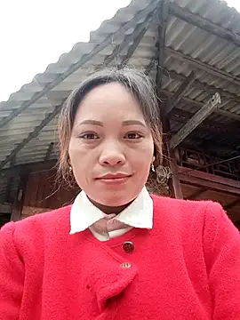 Snapshot of huhu-sexxy chatting on 11/24/25, 01:16 huhu-sexxy online show from 11/24/25, 01:16