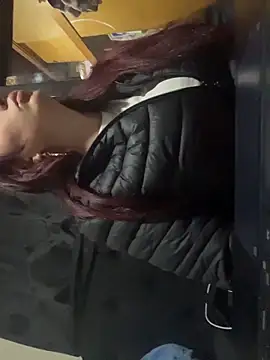 Zoe fire online show from 12/21/25, 12:07