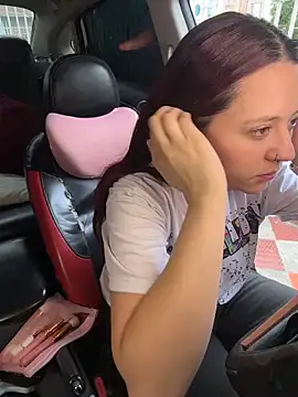 Zoe fire online show from 12/21/25, 12:12