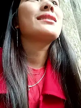 Lyssa-a online show from 12/20/25, 09:05