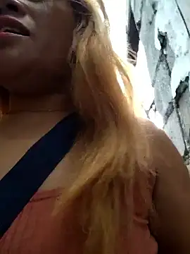 Snapshot of CockBiter83 chatting on 10/31/25, 11:28 CockBiter83 online show from 10/31/25, 11:28