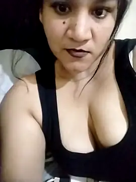 checheludo23 online show from 02/18/26, 11:33