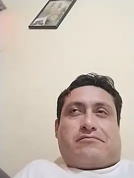 checheludo23 online show from 06/05/26, 04:41