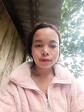 Nguyet2k4 online show from 01/17/26, 12:26