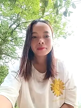 Nguyet2k4 online show from 04/13/26, 11:10