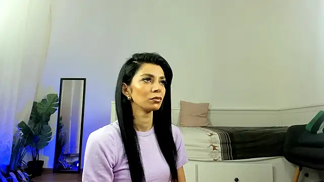 ReneeVoss online show from 03/11/26, 04:18