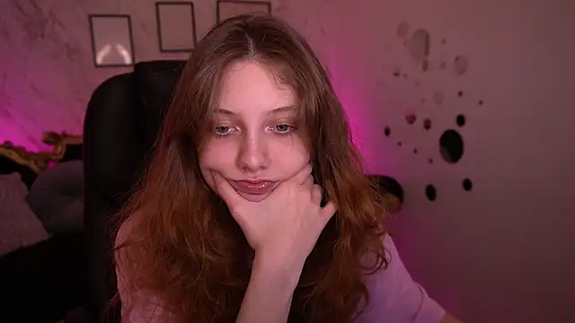 CuteeFoxy online show from 04/13/26, 12:32