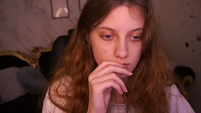 CuteeFoxy online show from 04/20/26, 01:36