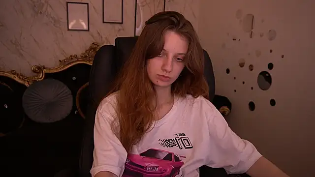 CuteeFoxy online show from 05/27/26, 12:35
