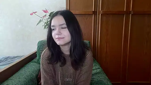 AudieMleczynski online show from 11/18/25, 07:24