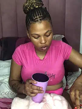 Bubbles156 online show from 04/13/26, 04:56