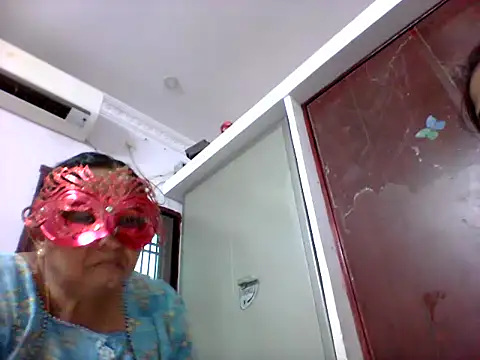 Snapshot of Anasuyatelugu chatting on 11/04/25, 10:58 Anasuyatelugu online show from 11/04/25, 10:58