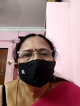 Snapshot of Anasuyatelugu chatting on 11/21/25, 10:58 Anasuyatelugu online show from 11/21/25, 10:58