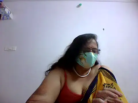 Snapshot of Anasuyatelugu chatting on 12/19/25, 08:21 Anasuyatelugu online show from 12/19/25, 08:21