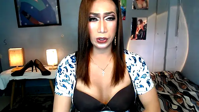 littleredbunny27 online show from 05/31/26, 08:10