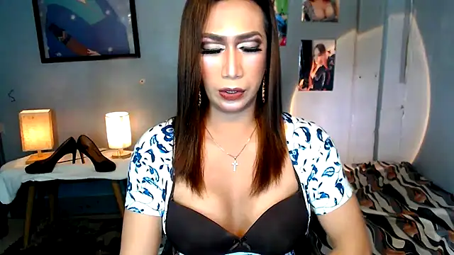 littleredbunny27 online show from 06/29/26, 02:07