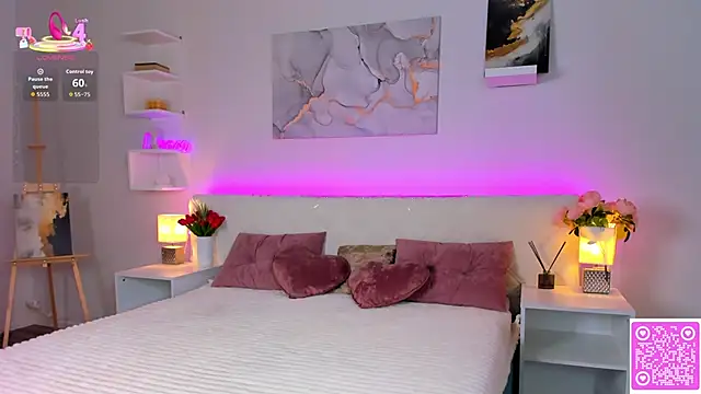 Snapshot of Lisa_McCoy chatting on 11/27/25, 01:07 Lisa McCoy online show from 11/27/25, 01:07