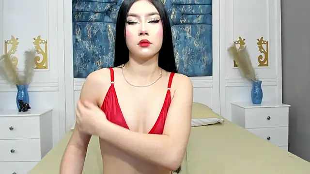 BellaDalthon online show from 11/08/25, 11:10