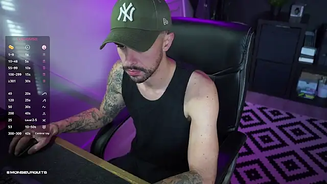 monsieurguitsxxx online show from 12/05/25, 01:20