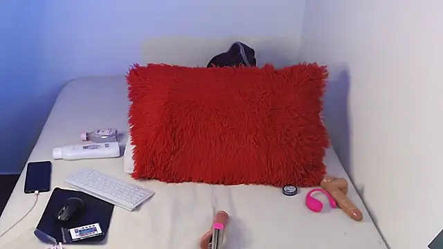 Snapshot of Isaa_Foxx_ chatting on 11/30/25, 12:53 Isaa Foxx online show from 11/30/25, 12:53