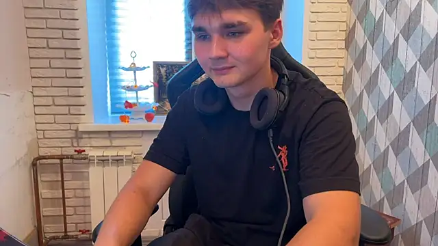 Snapshot of cumshototdimana chatting on 10/15/25, 01:50 cumshototdimana online show from 10/15/25, 01:50