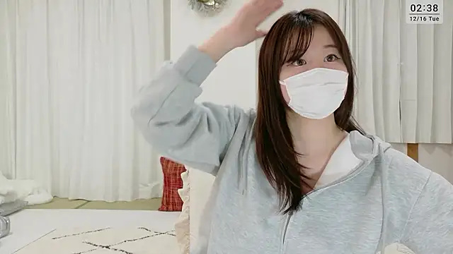 Snapshot of rei-chan chatting on 12/15/25, 05:39 rei-chan online show from 12/15/25, 05:39