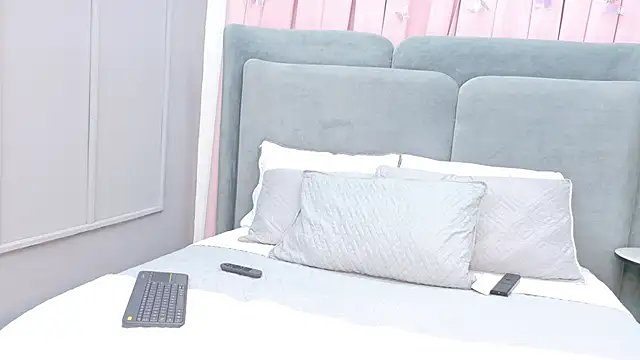 NaughtyHally  online show from 03/09/26, 12:09