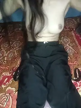 strip queennn online show from 12/21/25, 04:36