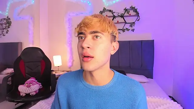 JustinCastiblanco online show from 10/21/25, 11:22