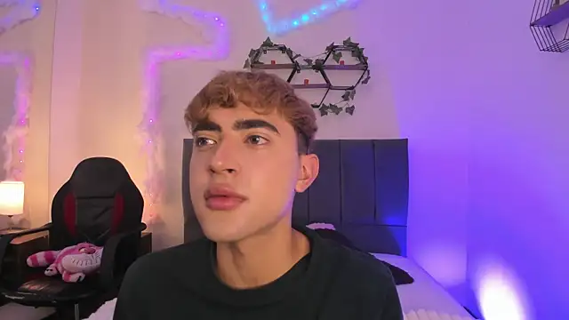 JustinCastiblanco online show from 12/04/25, 11:30