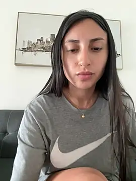 itsmiasofia online show from 02/25/26, 07:45