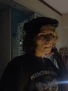 Snapshot of yvessblue chatting on 02/24/26, 11:25 yvessblue online show from 02/24/26, 11:25