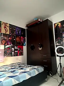 Kylian Alessandro online show from 12/16/25, 08:58