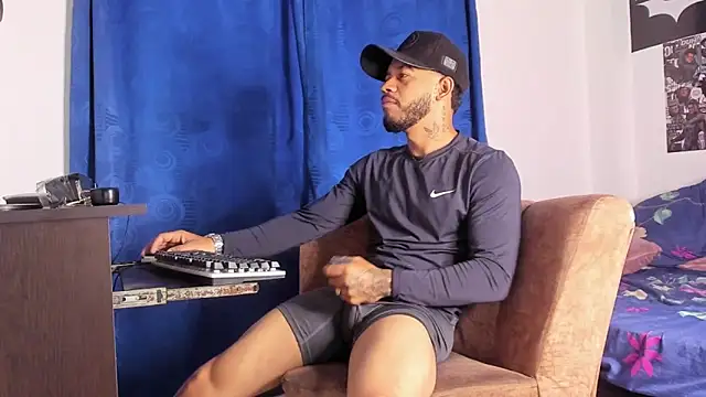 Kylian Alessandro online show from 01/14/26, 11:49