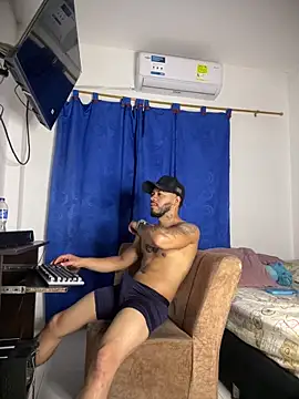 Kylian Alessandro online show from 02/23/26, 11:07