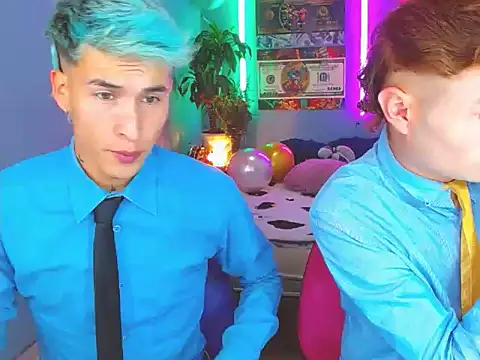 Latin boysxxxx online show from 10/19/25, 10:32