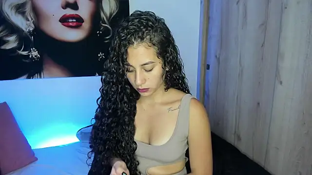 fernanda317 online show from 11/07/25, 10:43