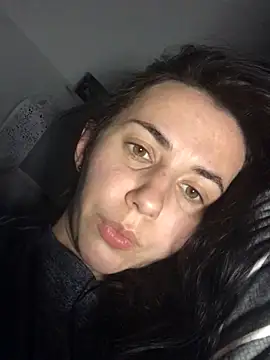 Snapshot of oliviya_mur chatting on 11/08/25, 10:19 oliviya mur online show from 11/08/25, 10:19