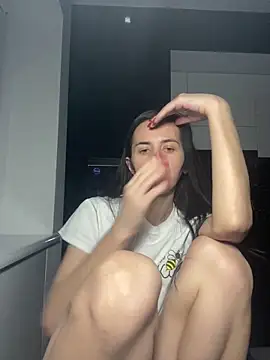 Snapshot of oliviya_mur chatting on 11/24/25, 09:47 oliviya mur online show from 11/24/25, 09:47