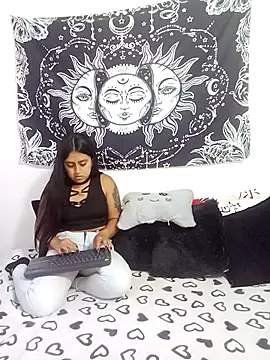 abby n emily online show from 11/03/25, 12:28