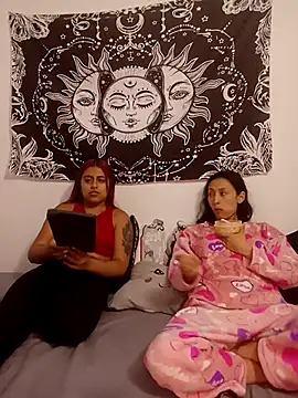 abby n emily online show from 11/29/25, 12:19