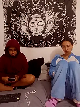 abby n emily online show from 02/04/26, 01:39