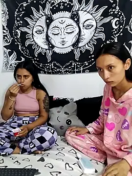 abby n emily online show from 04/09/26, 03:17