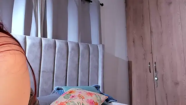 AmberPixie  online show from 11/15/25, 08:49