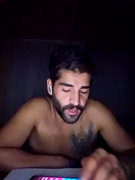 Snapshot of ogiday124 chatting on 10/24/25, 08:16 ogiday124 online show from 10/24/25, 08:16