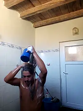 Snapshot of ogiday124 chatting on 10/25/25, 10:45 ogiday124 online show from 10/25/25, 10:45