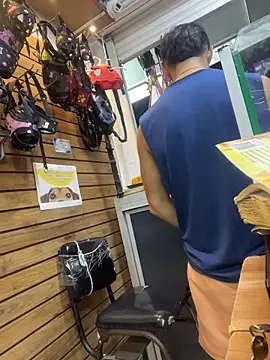 Leonardmoppet online show from 12/20/25, 12:07