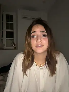 Snapshot of eva_dsstt chatting on 11/15/25, 06:26 eva dsstt online show from 11/15/25, 06:26